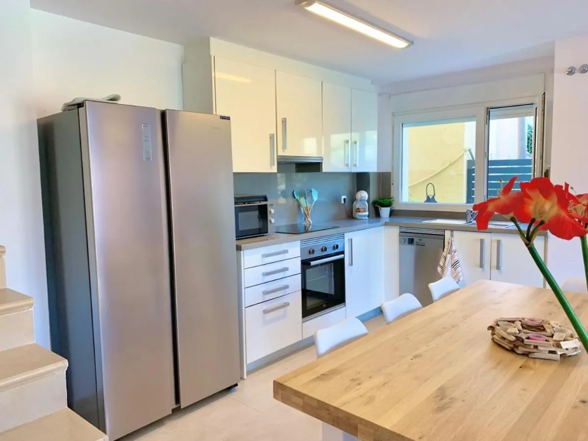 Villa Adosado con piscina a 5 minutos de la playa Almuñécar